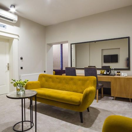 Hotel Nihil Novi ラドム エクステリア 写真