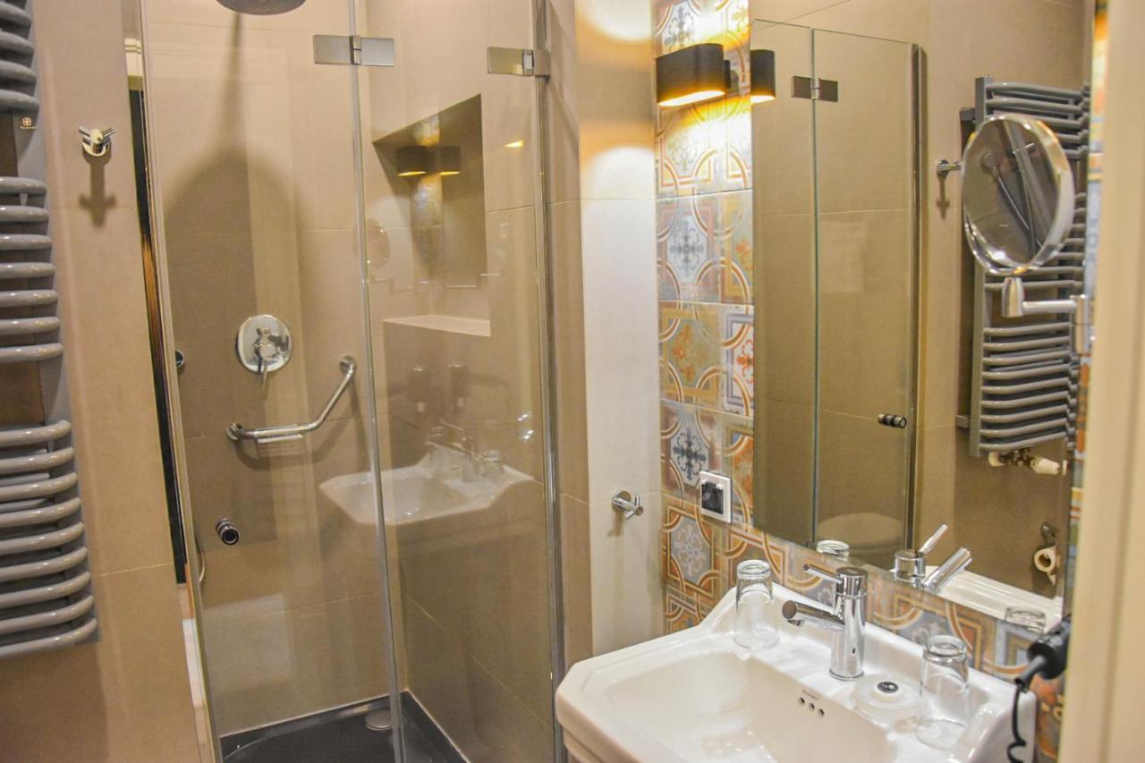 Hotel Nihil Novi ラドム エクステリア 写真