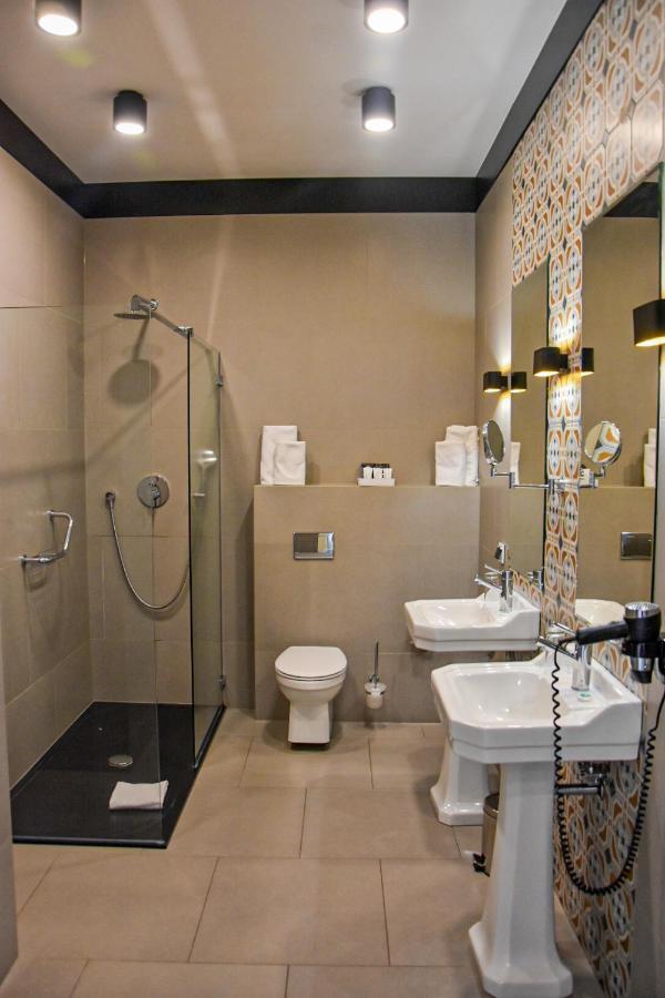 Hotel Nihil Novi ラドム エクステリア 写真